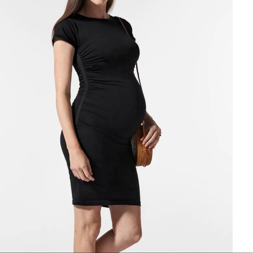 BLANQI Everyday
Maternity Cap Sleeve Crew Neck Dress